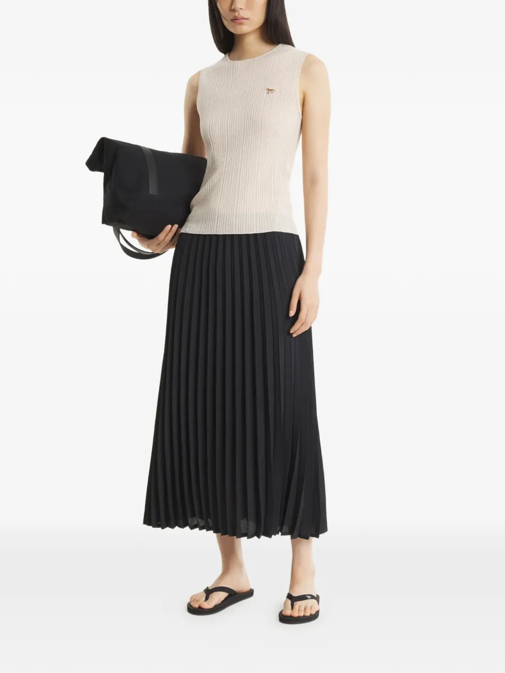  Maison Kitsuné Pleated Skirt - Black 