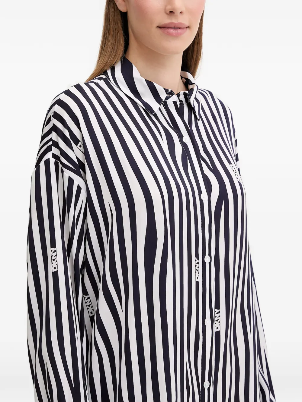 DKNY Gestreepte nachtjapon met logo-print Wit