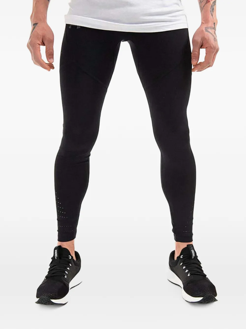 Under Armour 스피드포켓 로고 프린트 퍼포레이티드 팬츠 | 블랙 | Image 1