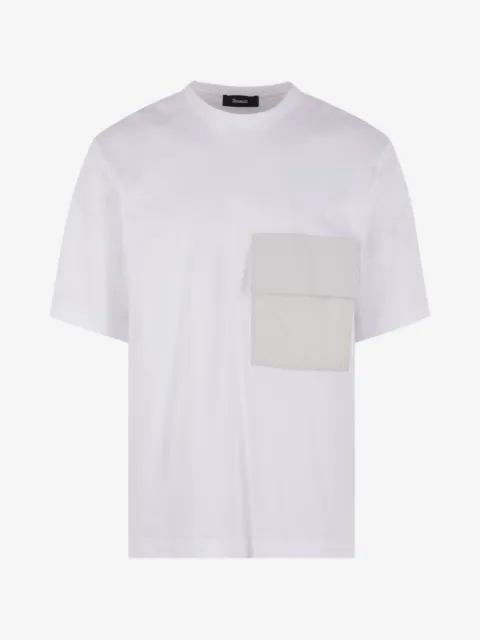 Laminar playera con bolsillos y solapa