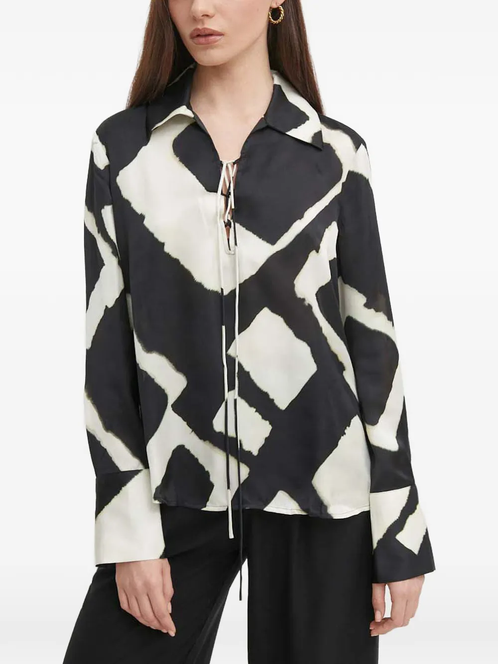 Sisley Blusa con nodo - Nero