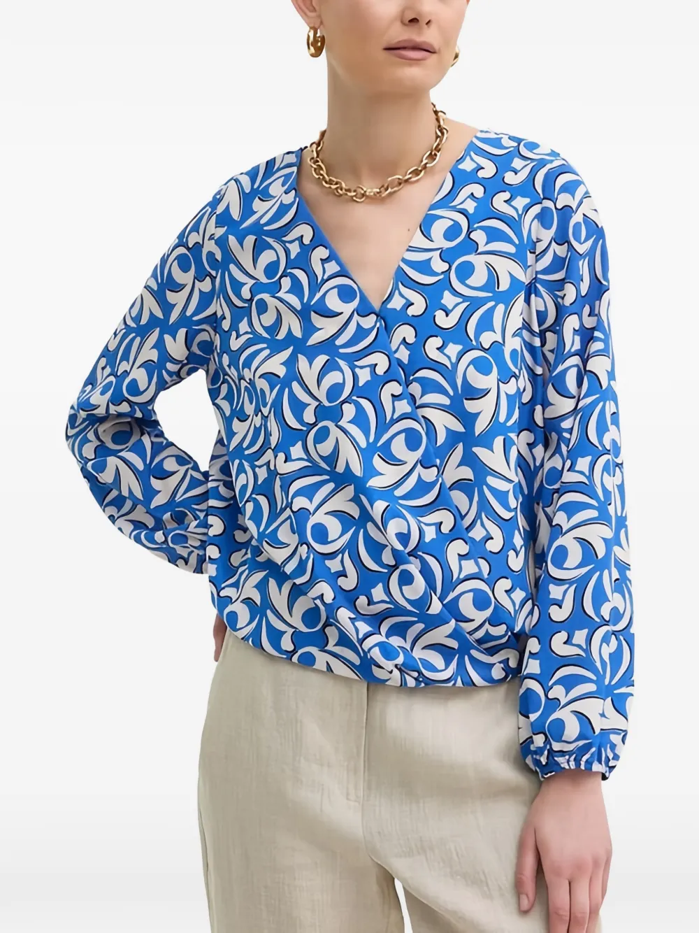 Morgan V-neck Printed Top In Blue