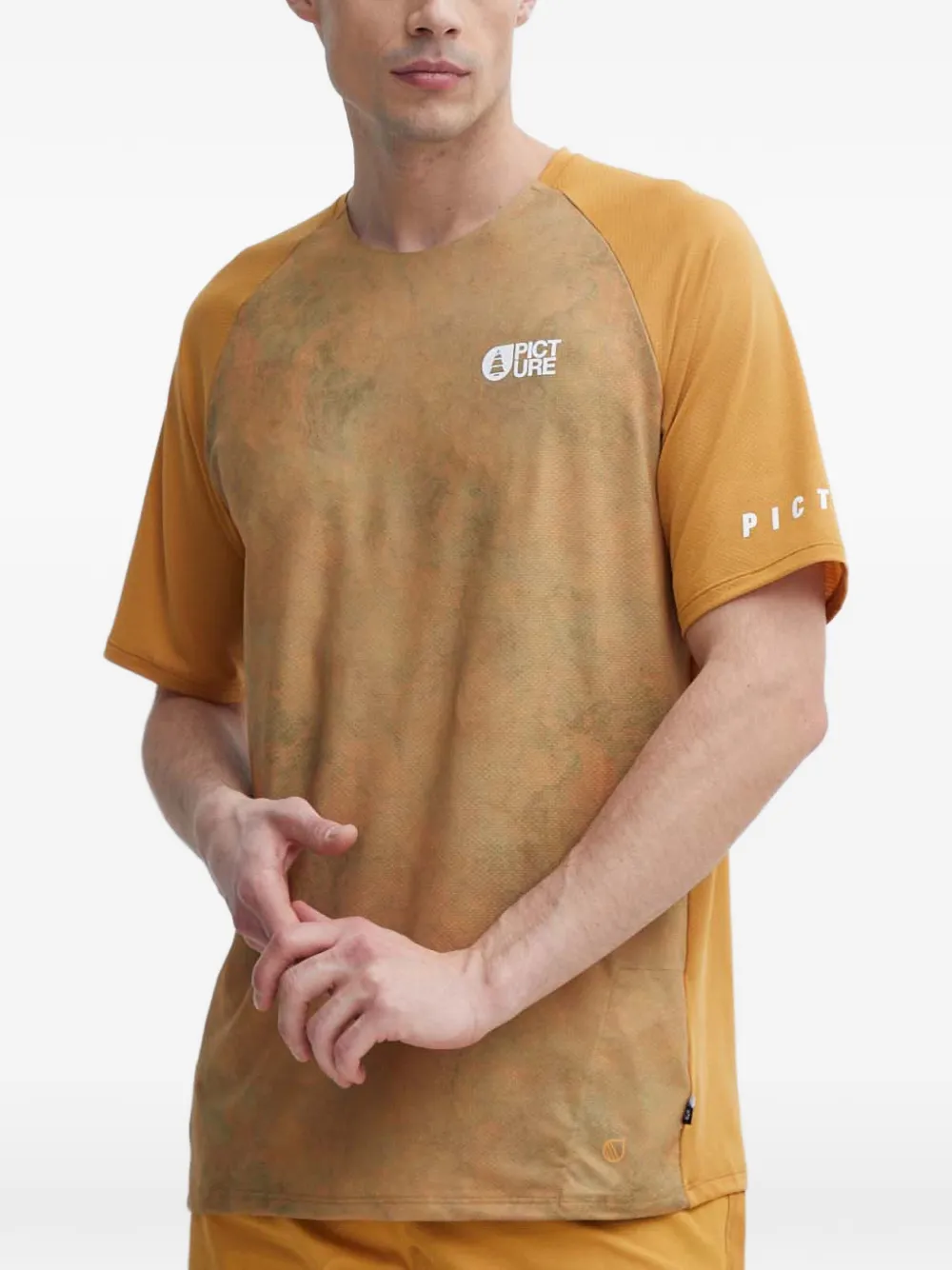 PICTURE Osborn logo-print T-shirt