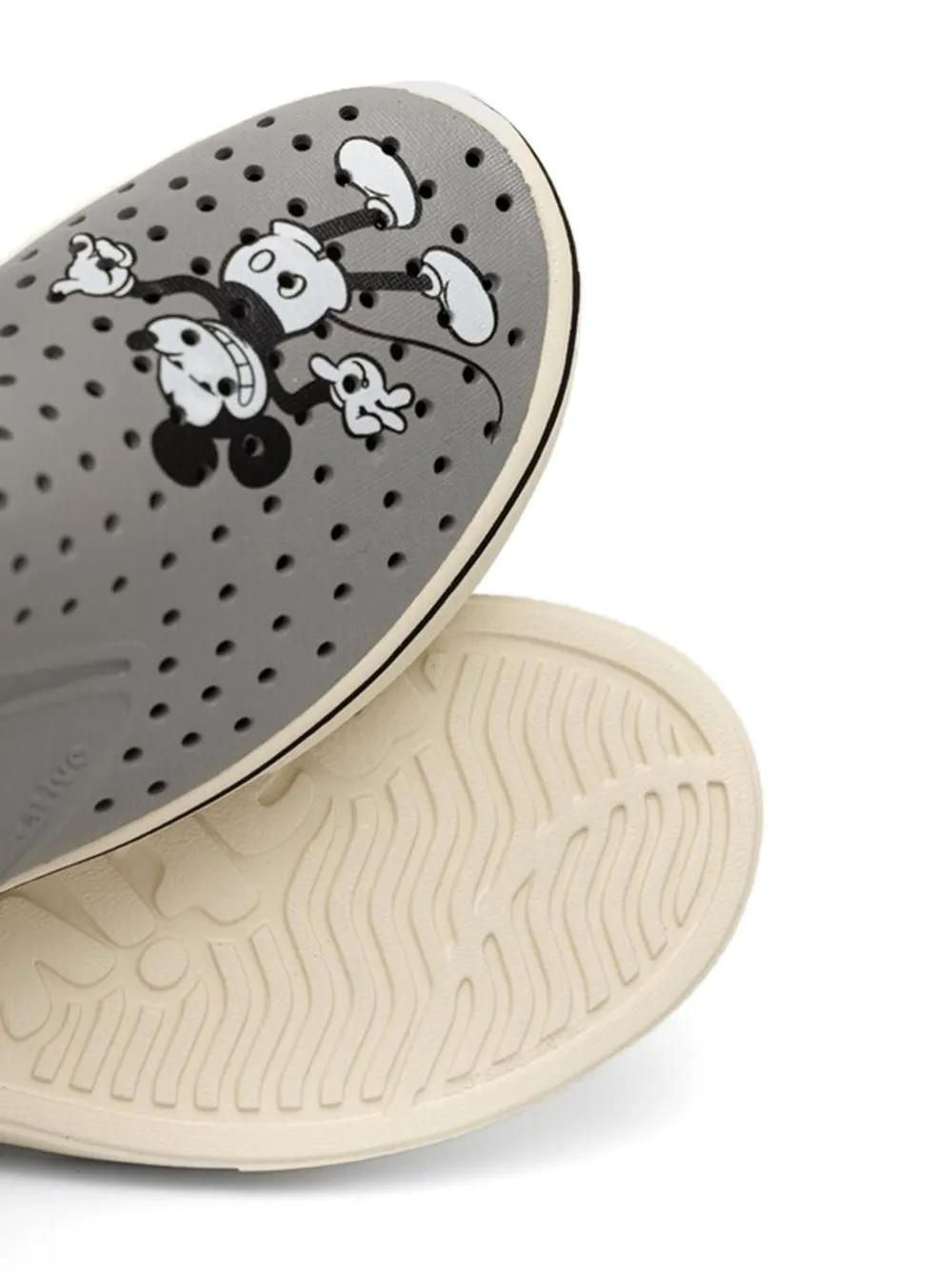 Native x Disney sneakers met geperforeerde details Grijs