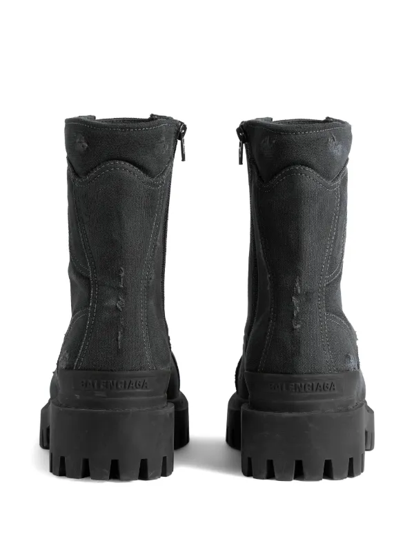 Balenciaga Strike レースアップブーツ | ブラック | FARFETCH JP