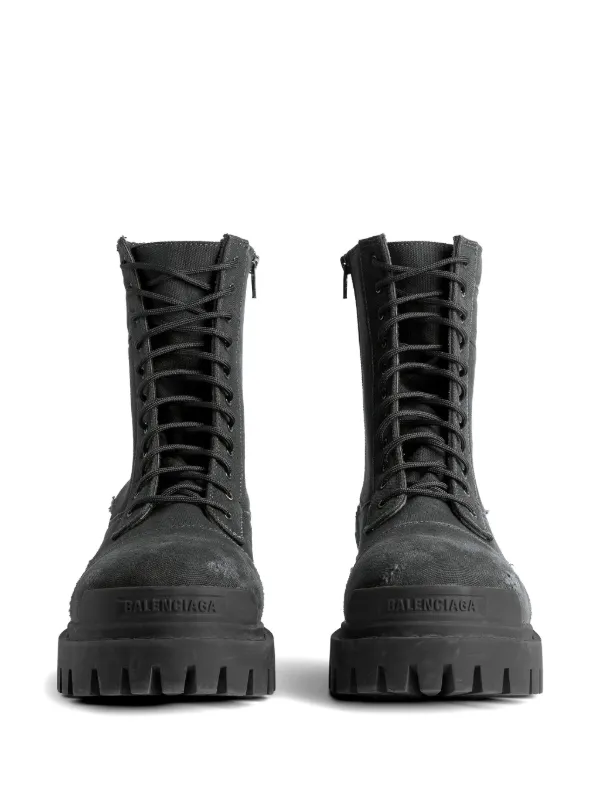 Balenciaga Strike レースアップブーツ | ブラック | FARFETCH JP