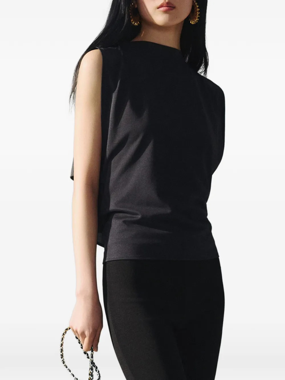 Jacquemus The Moisson blouse met open rug Zwart