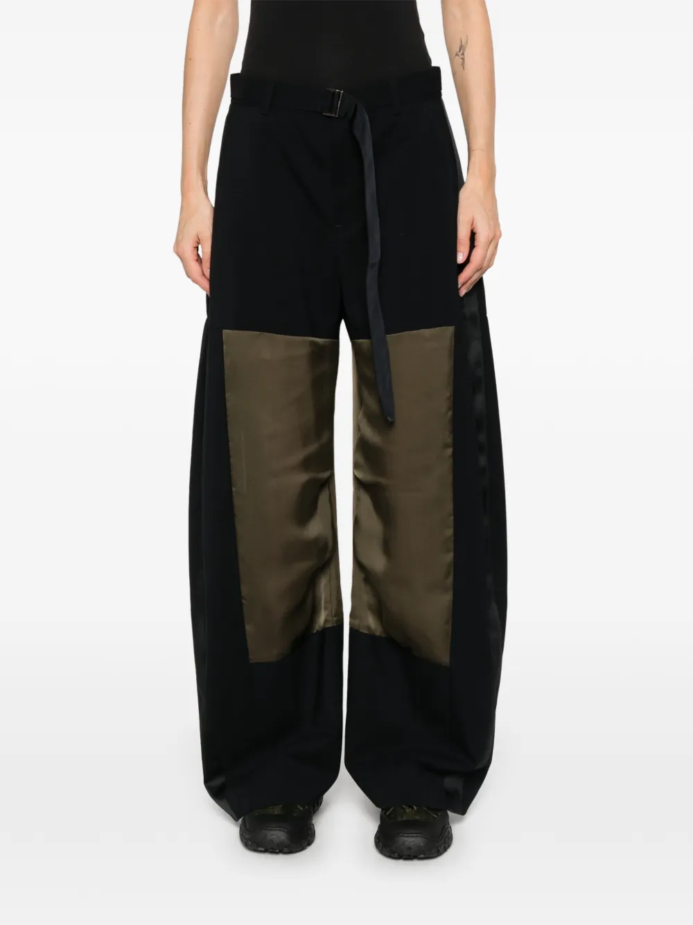 sacai Broek met vlakken Zwart