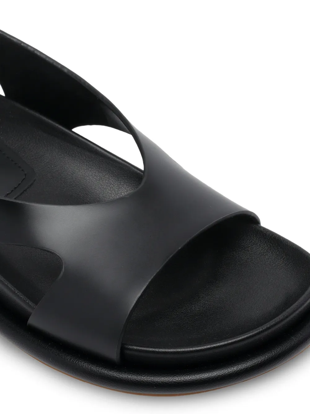Paloma Barceló Calista leren sandalen met gesp Zwart