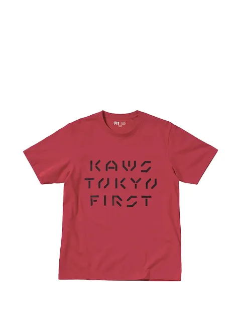 KAWS camiseta Tokyo First X Uniqlo