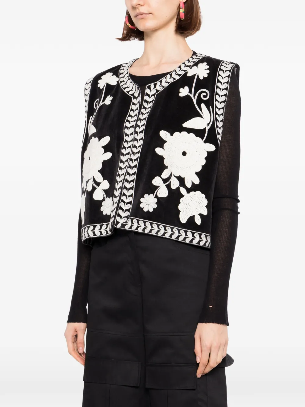 BLAKLACE Blouse met geborduurde bloemen Zwart