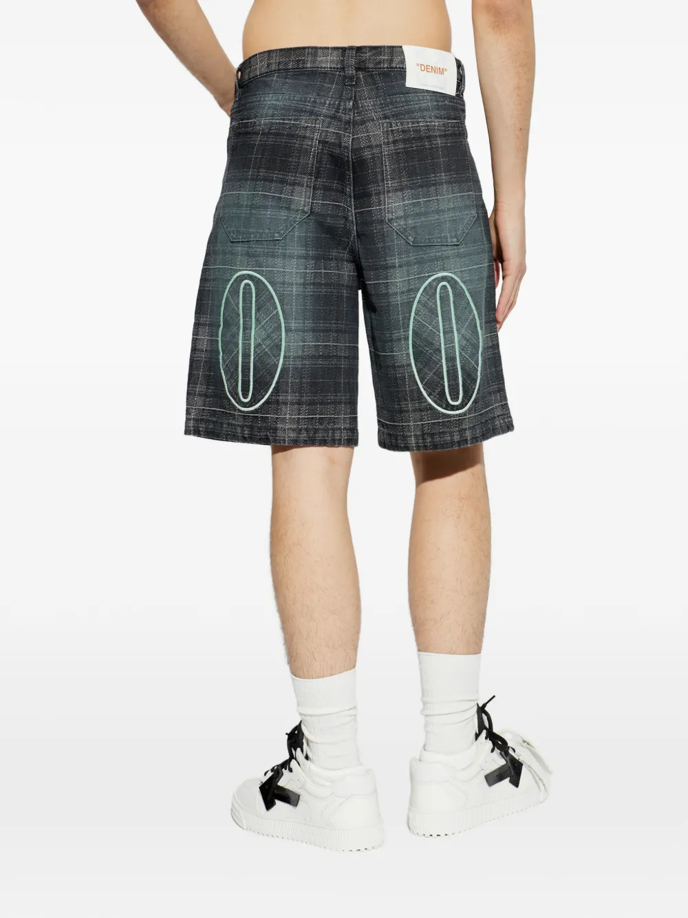 Off-White Geruite shorts Zwart