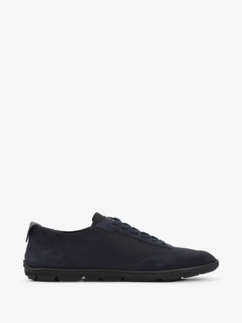 Giorgio Armani tenis de piel con paneles