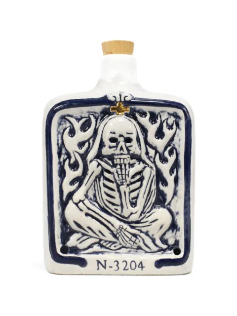 Neighborhood skull-motif incense chamber