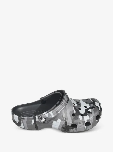 Crocs camouflage-print mules