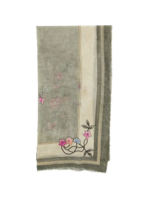 Faliero Sarti mascada con bordado floral