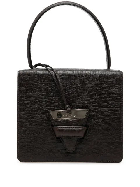 Loewe Pre-Owned شنطة 'برشلونة' جلد بملمس مميز وحمالة كتف ومقبض علوي 2010-2026