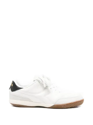 Diadora