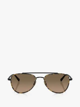 Oliver Peoples