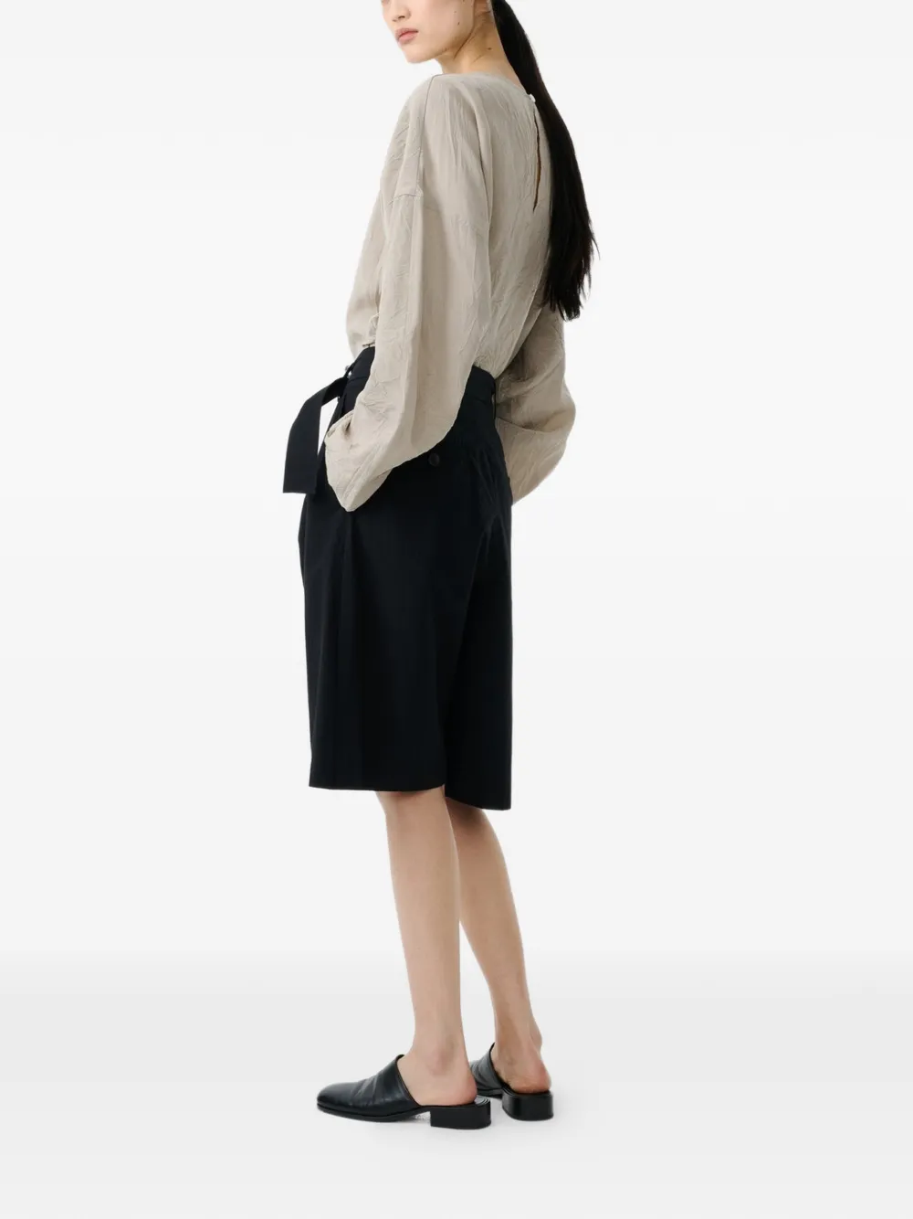 Studio Nicholson Creon geplooide shorts met riem Zwart