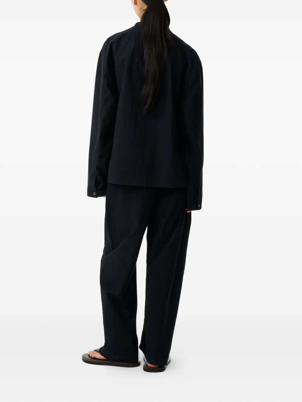 Studio Nicholson Vega blouse met vier knopen en opstaande kraag Zwart