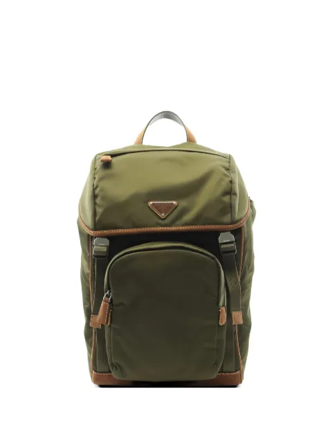 Prada Pre-Owned 2020s logo-plaque backpack 