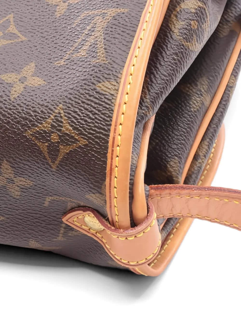 Louis Vuitton Pre-Owned 2001 30 Saumur schoudertas met monogram Bruin