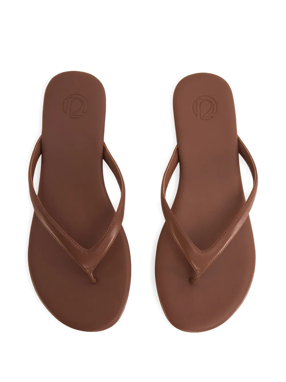 12 STOREEZ Jennifer sandalen met string Bruin