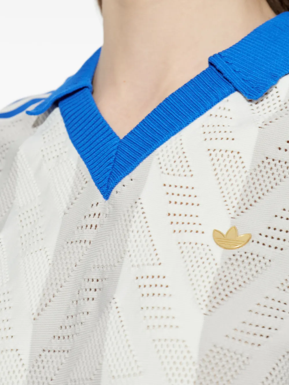 adidas T-shirt met V-hals met geperforeerde details Beige