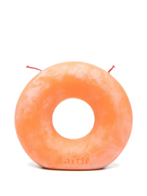 Taith Ho round-shape candle