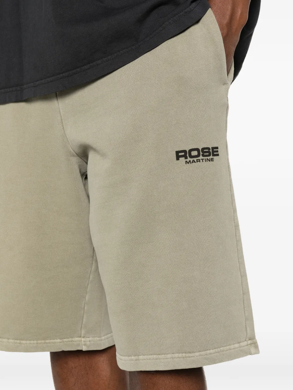 Martine Rose Shorts met logoprint Groen