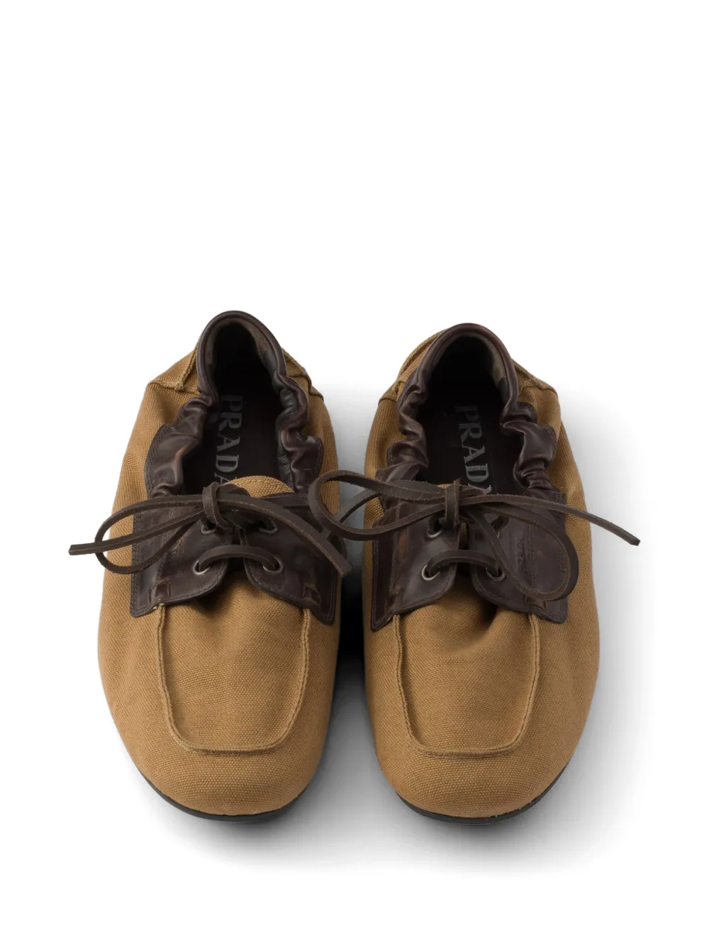 Prada Shuffle verouderde canvas en leren bootschoenen Beige