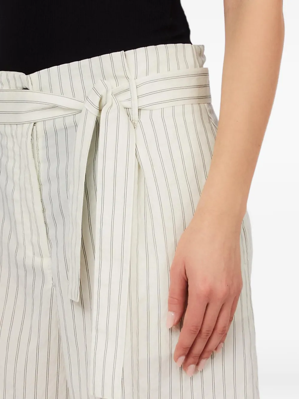  Liu Jo Tie Belt Striped Shorts - Neutrals 