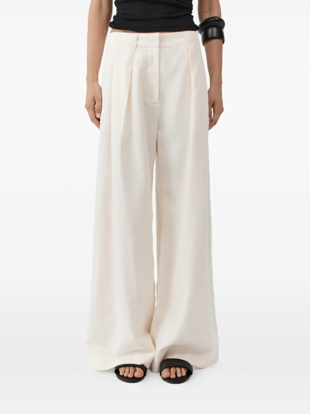 St. Agni Geplooide broek Beige