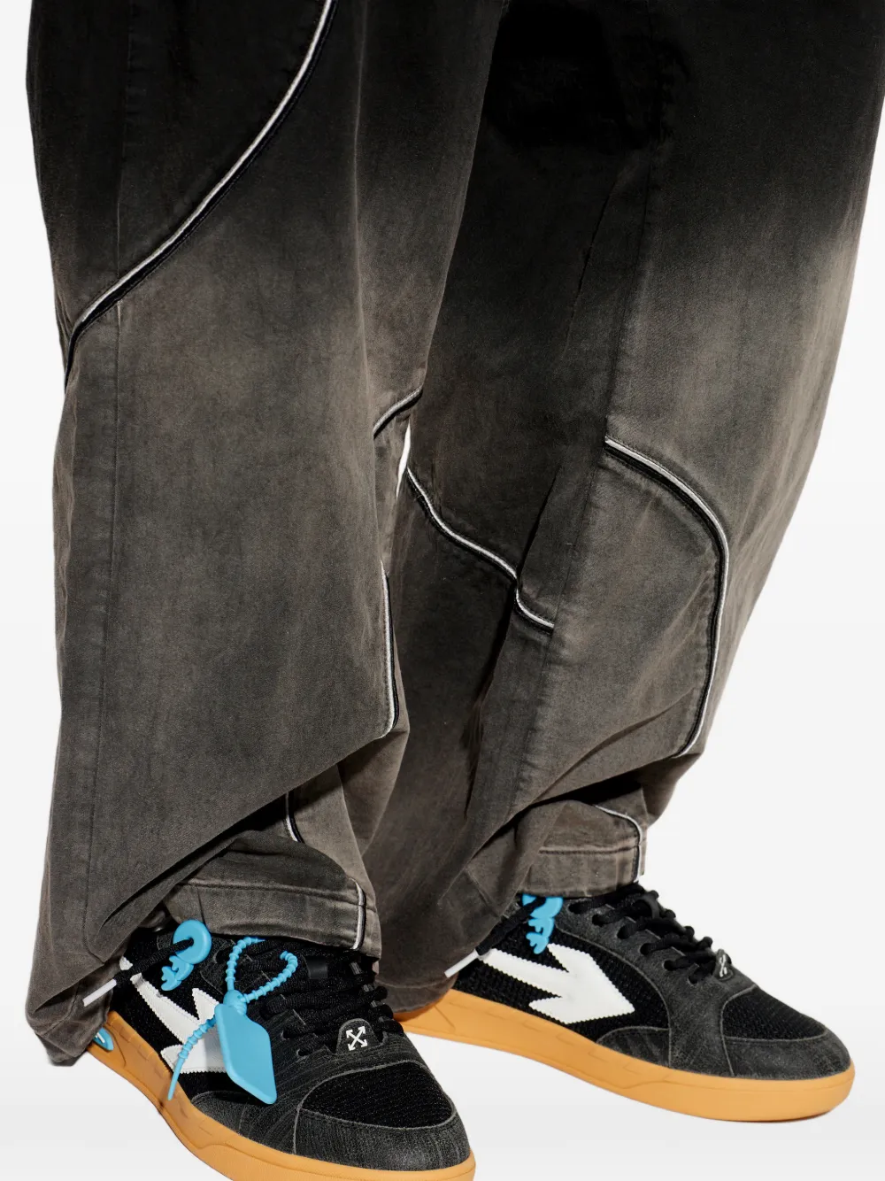 Off-White Arrow-motif sneakers Zwart