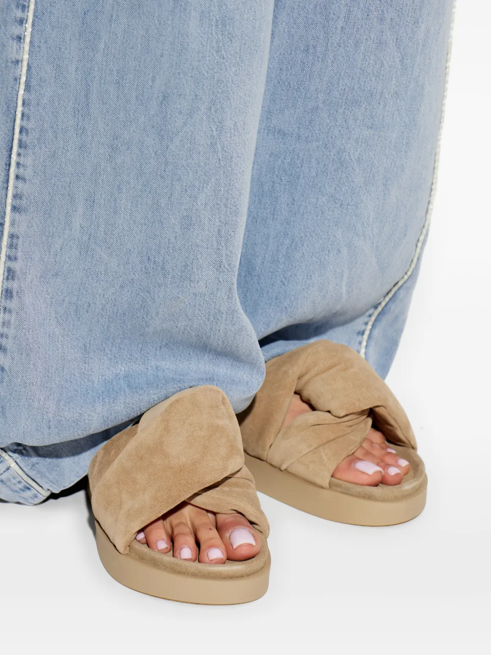 Inuikii twisted leather sneakers Beige