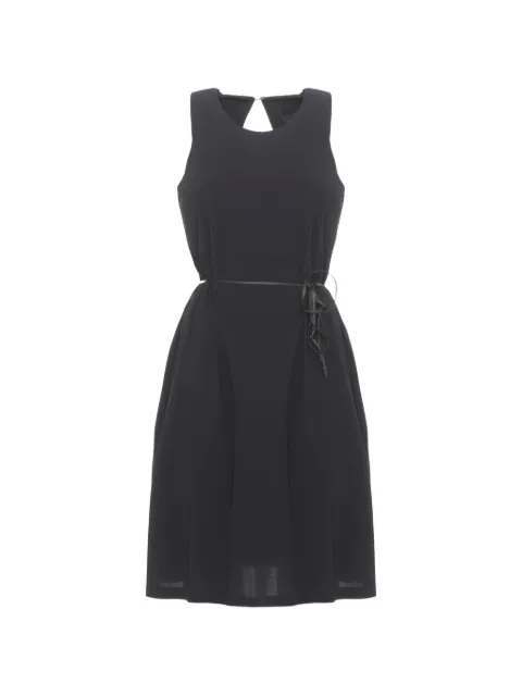 RRD vestido corto sin mangas con cinturón