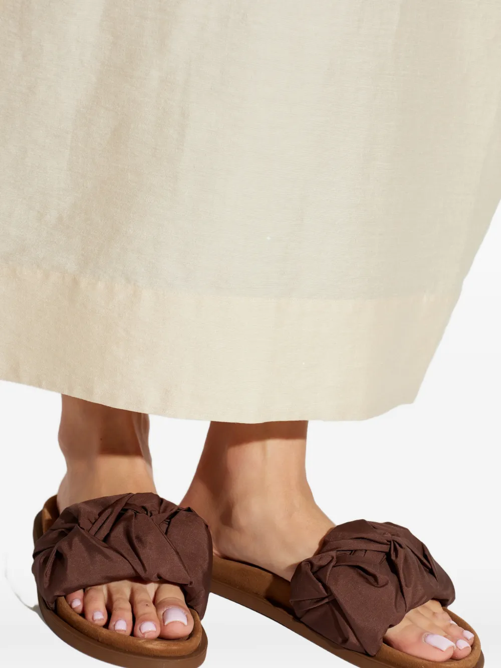 Inuikii ruched flat sandals Bruin