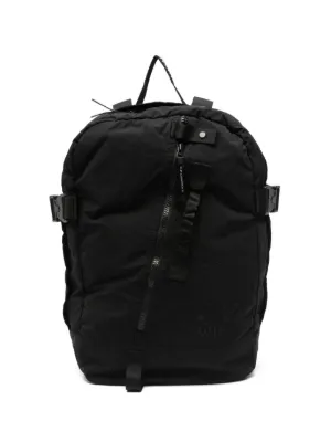 C.P. Company Metropolis Series バックパック | ブラック | FARFETCH JP