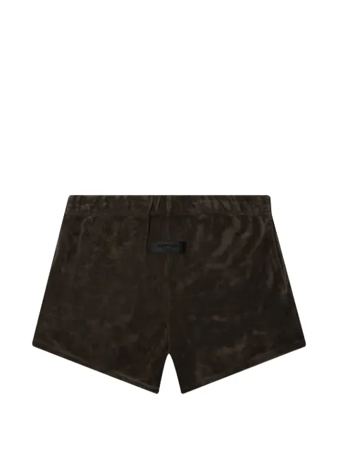 FEAR OF GOD ESSENTIALS KIDS shorts con parche del logo