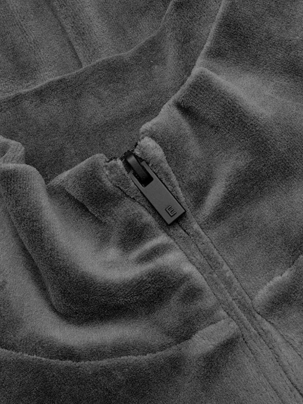 FEAR OF GOD ESSENTIALS Fluwelen sweater met opstaande hals Zwart