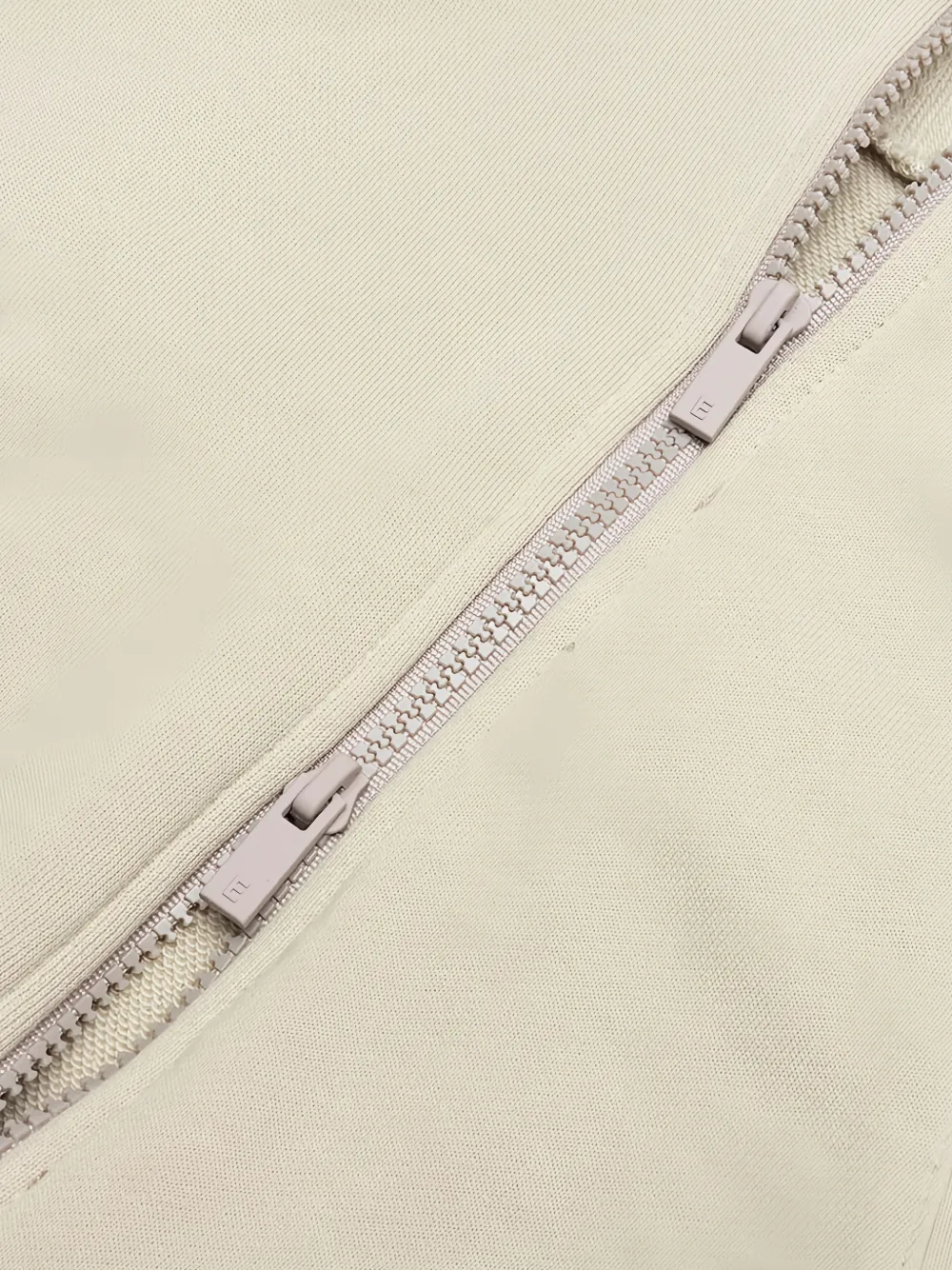 FEAR OF GOD ESSENTIALS KIDS Jack met rits Beige