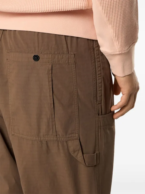 Stone Island コンパスバッジ パンツ | ブラウン | FARFETCH JP