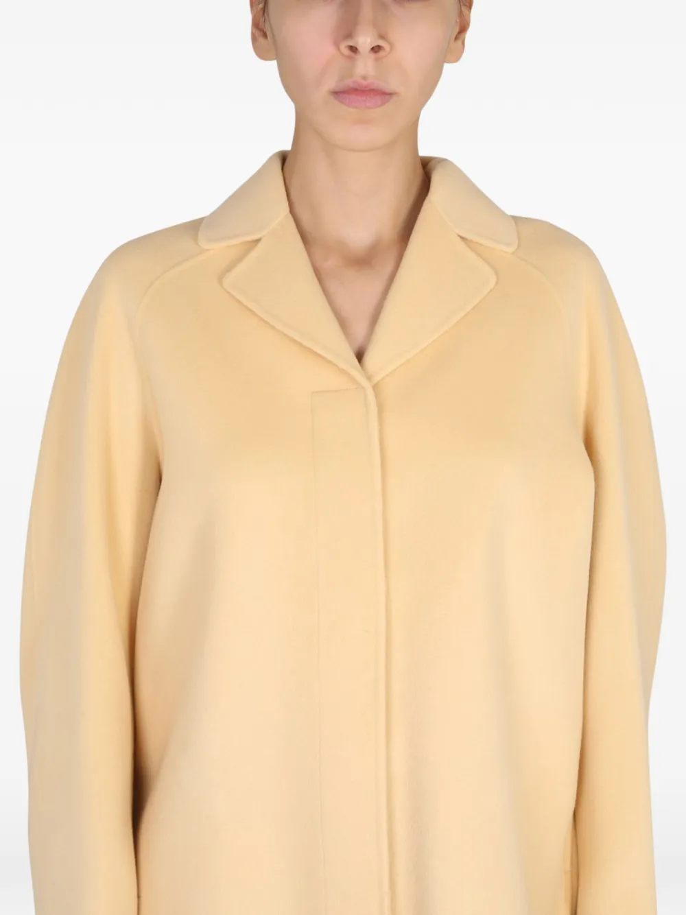 Max Mara Jas met enkele rij knopen Roze