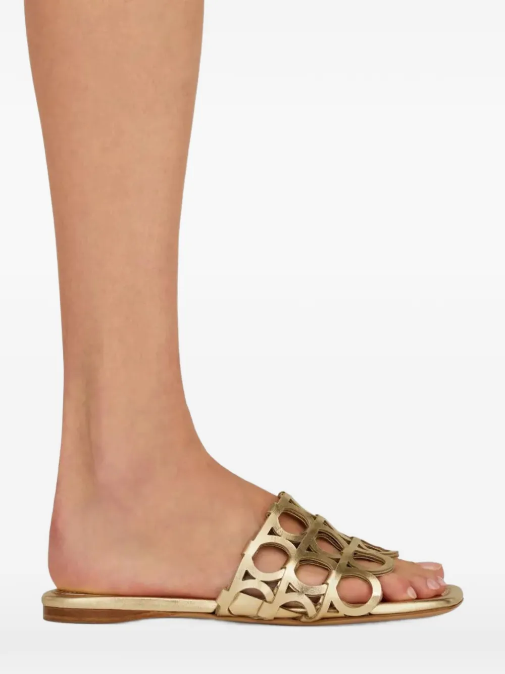 Ferragamo cut-out flat sandals Goud