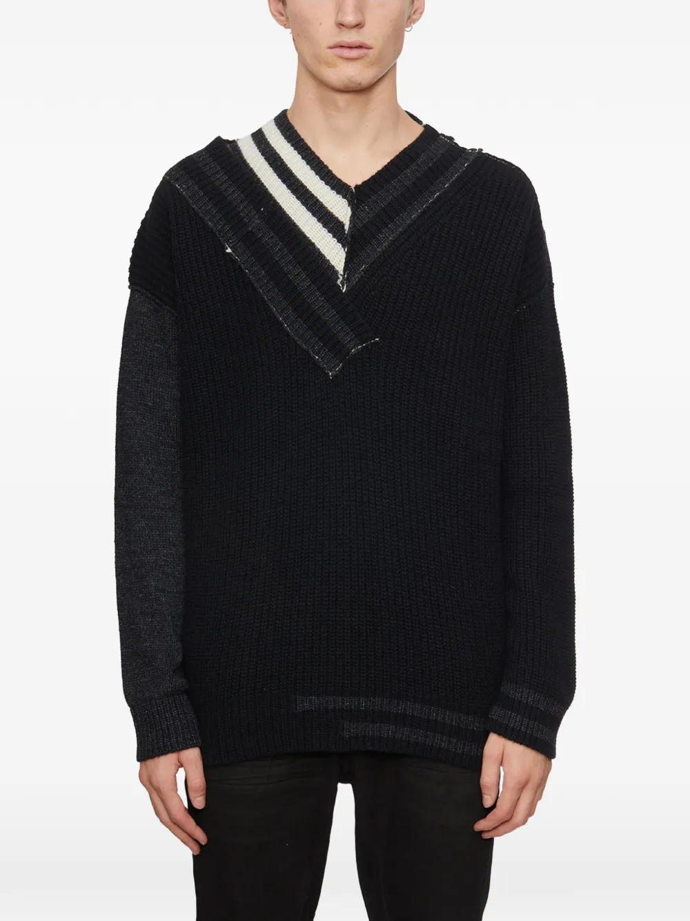 Isabel Benenato striped V-neck sweater - Nero