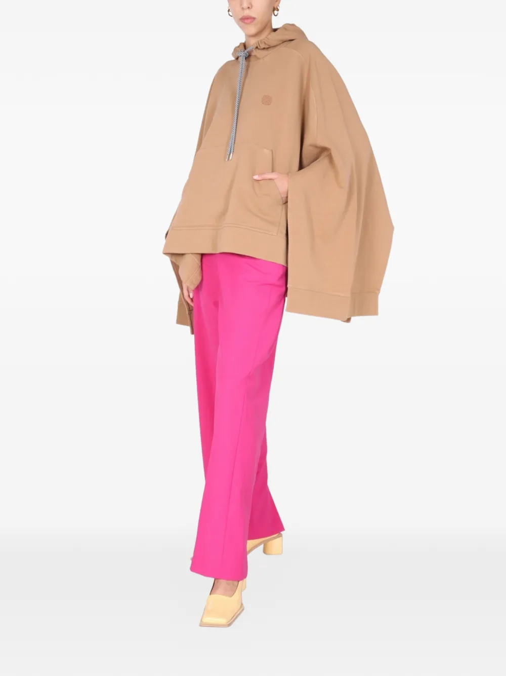 AMBUSH Poncho met geborduurd logo en capuchon Beige