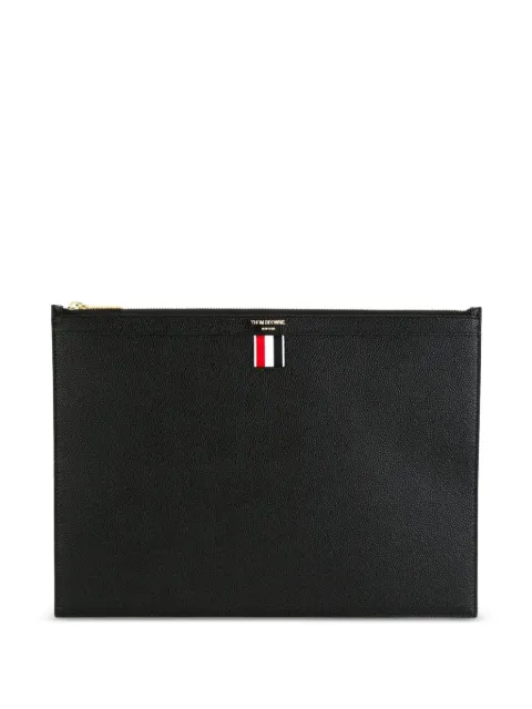 Thom Browne شنطة كلاتش مخططة بسحاب