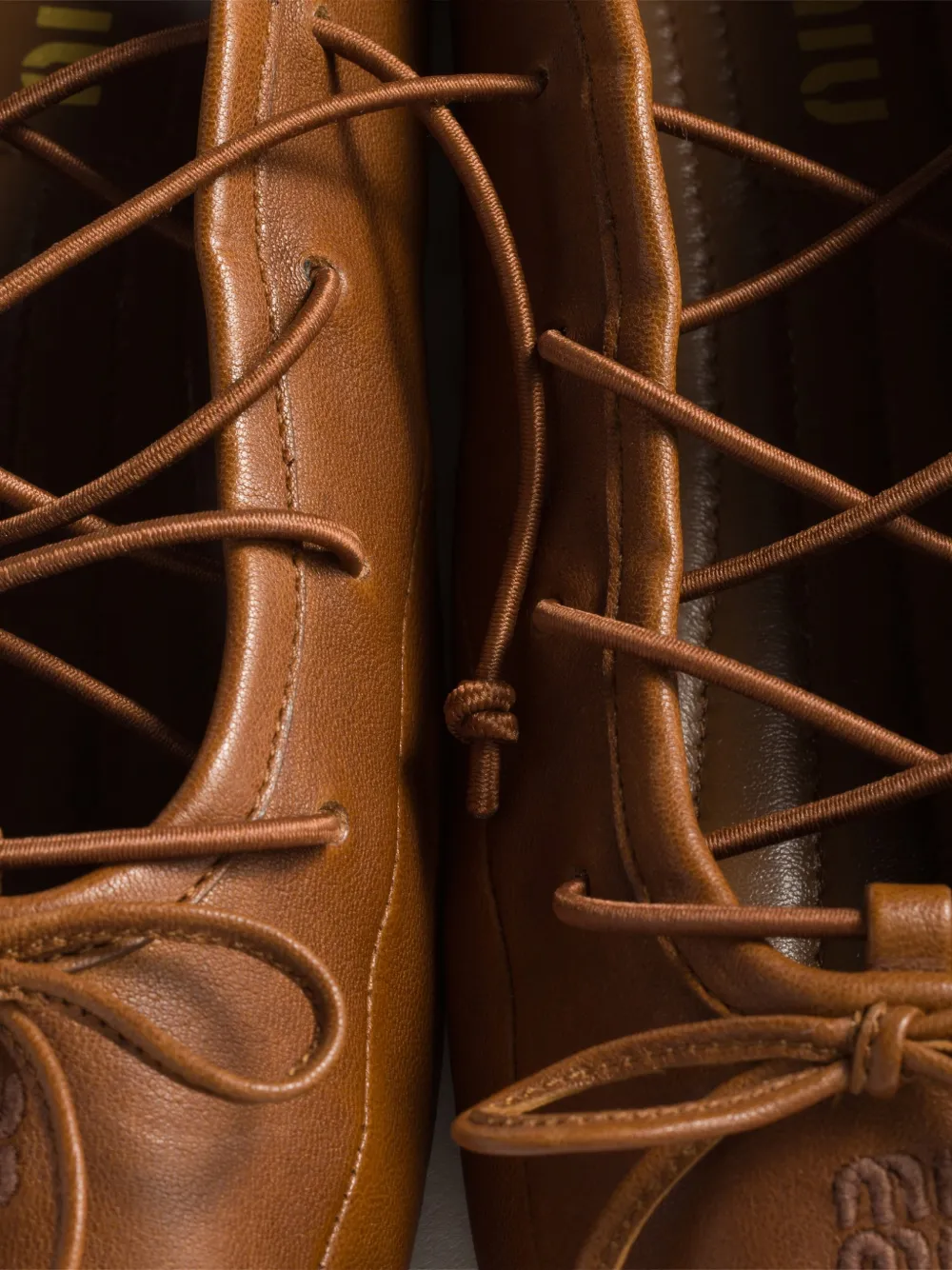 Miu Ballerina's van nappa leer Bruin