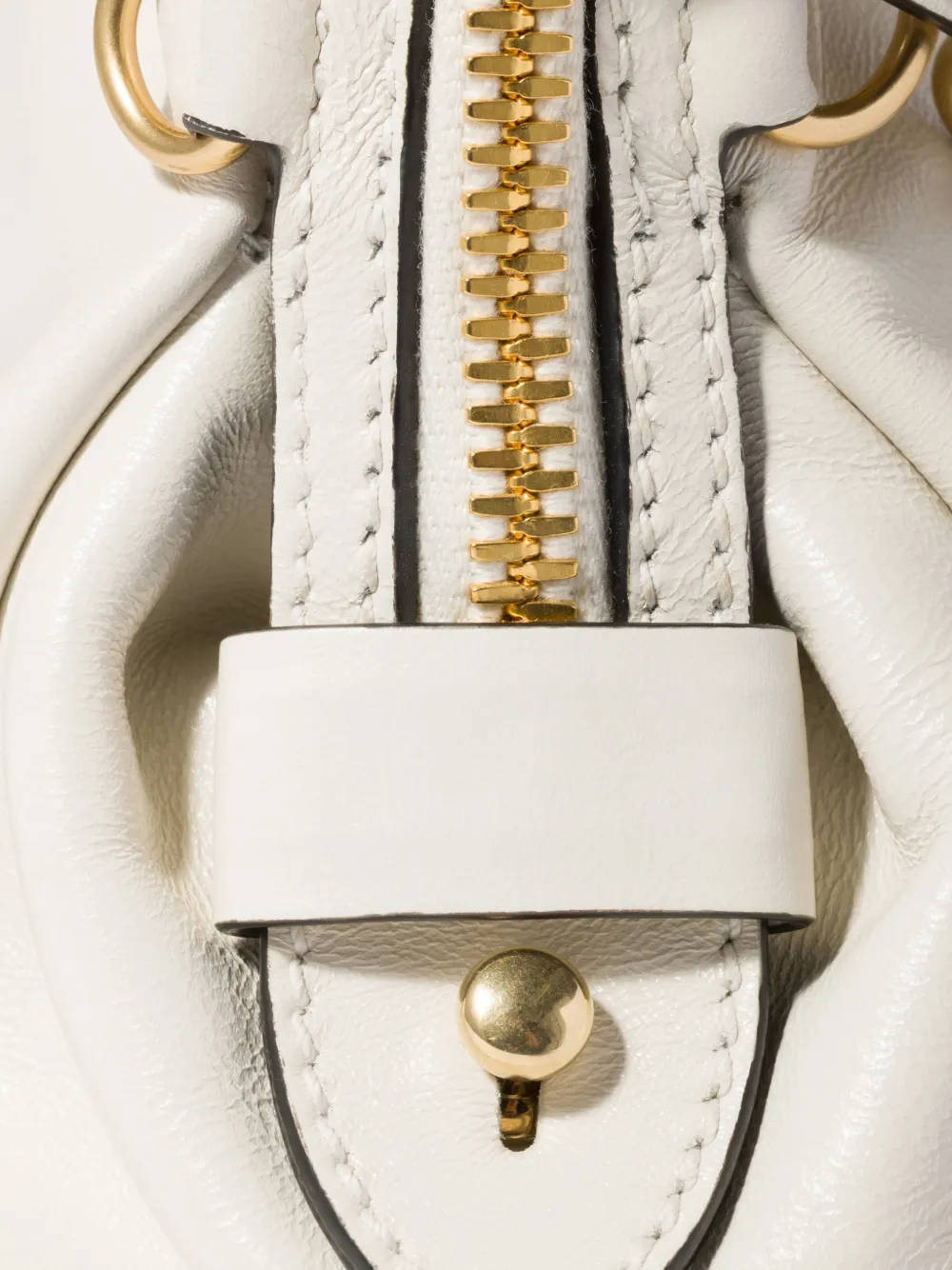 Miu Miu Caprice クラッチバッグ | ホワイト | FARFETCH JP